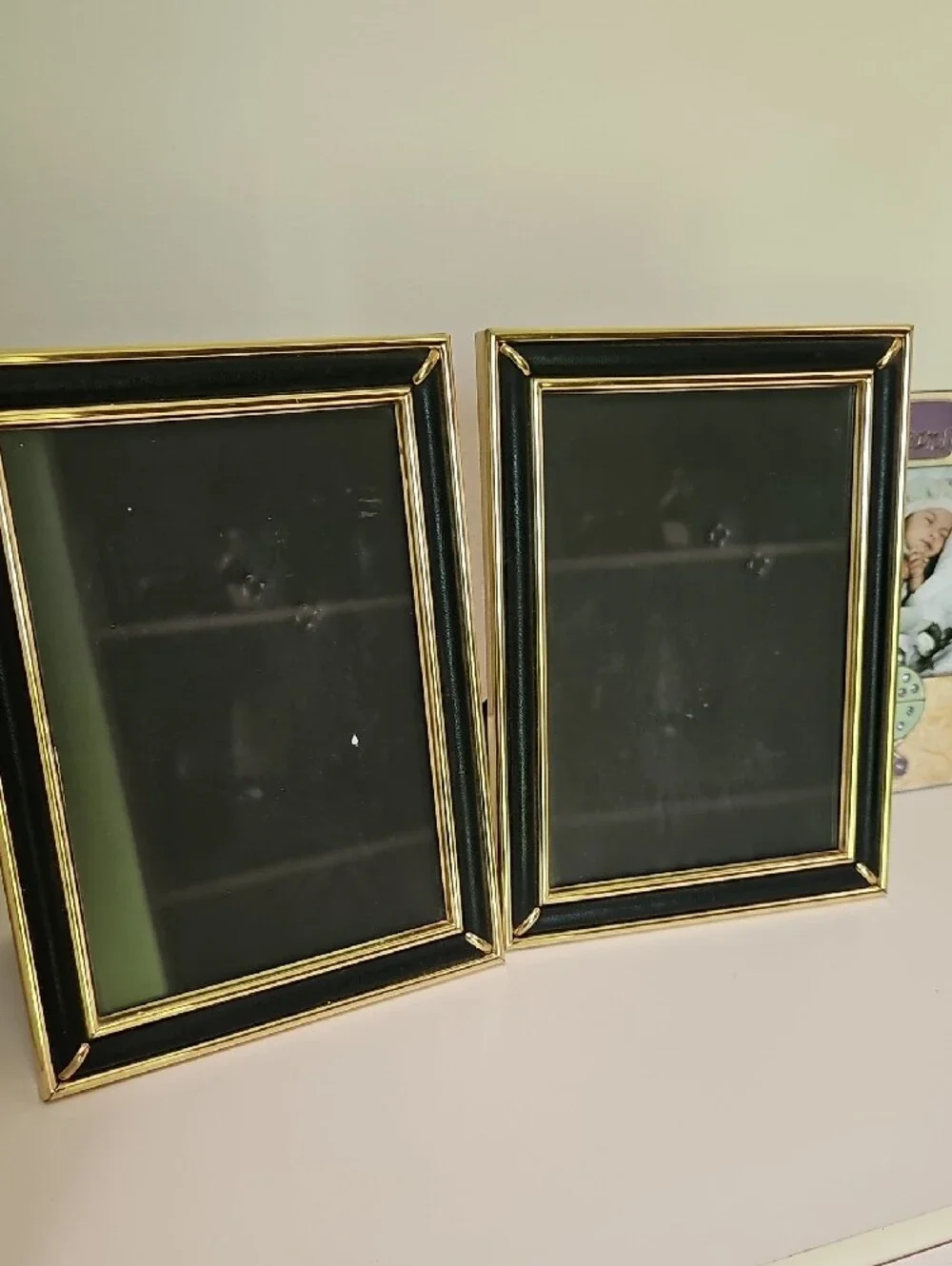 Classic Black  Leather?and Gold Picture Frame - Home Accents Vintage Like New